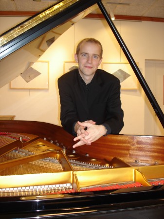 Julien LE PAPE, piano